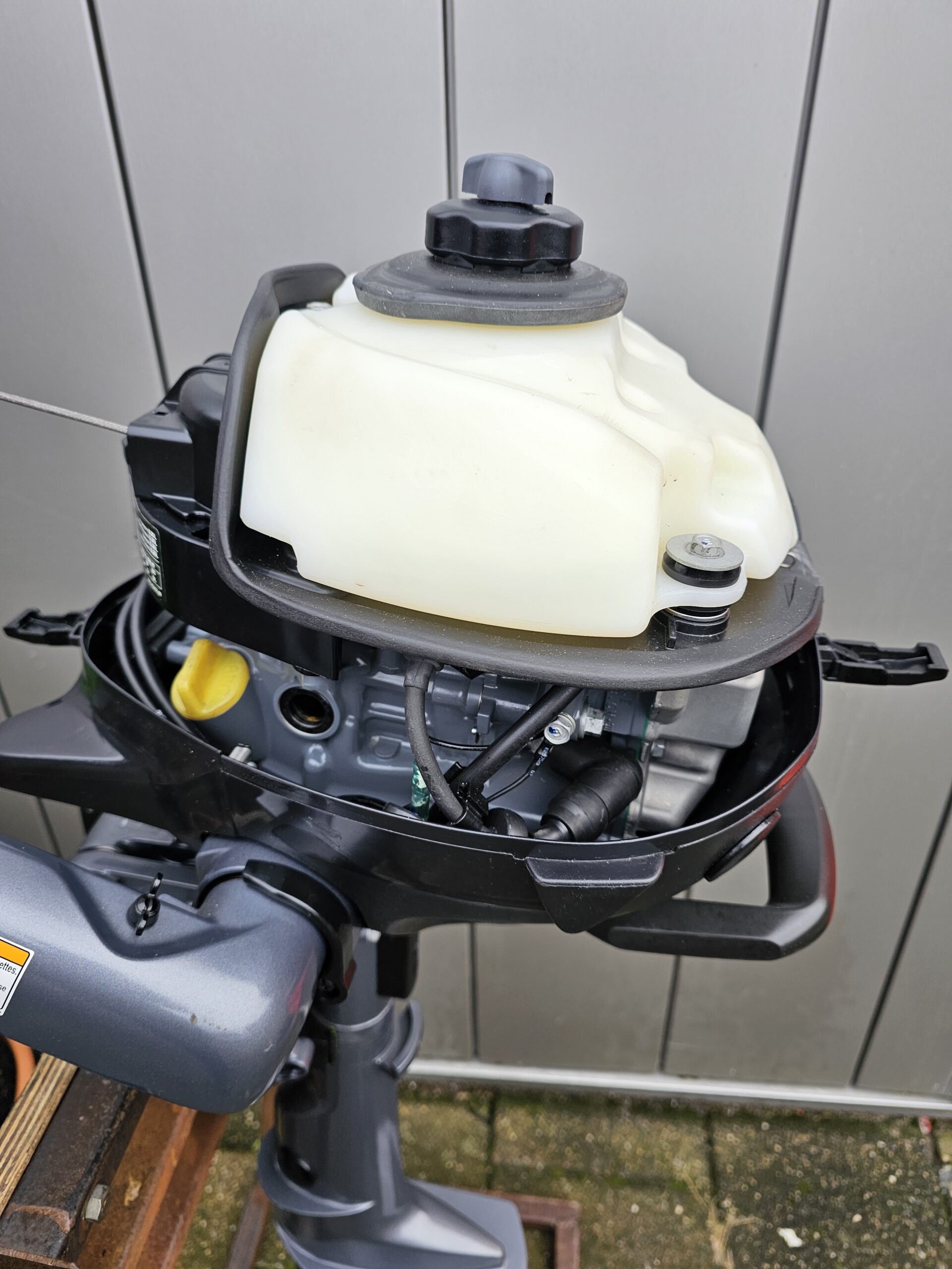 Used Yamaha 2.5 HP Outboard For Sale - Image 4