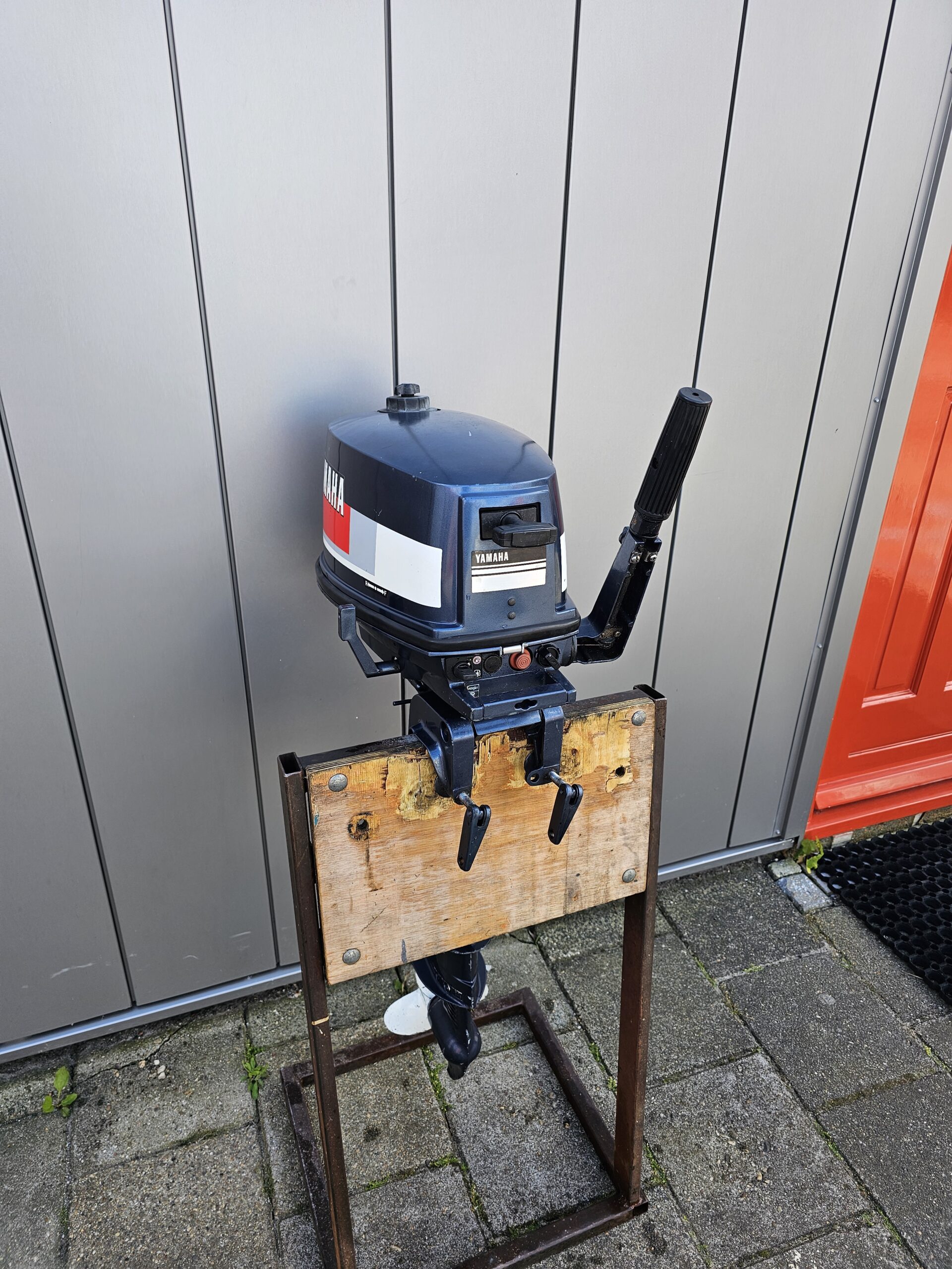 Used Yamaha 4 hp Outboard For Sale - Image 2