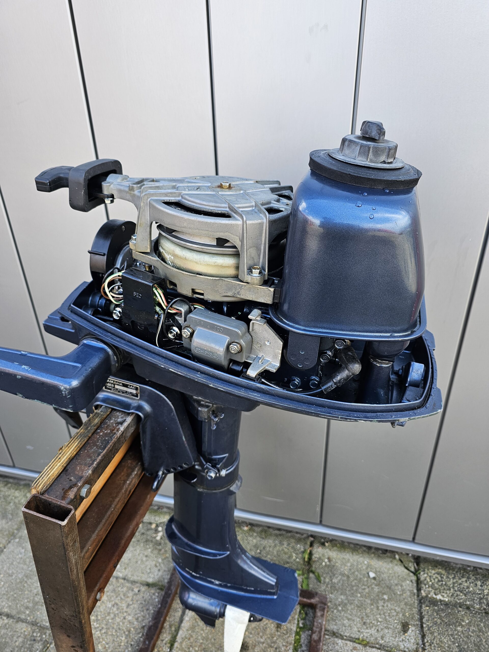 Used Yamaha 4 hp Outboard For Sale - Image 4
