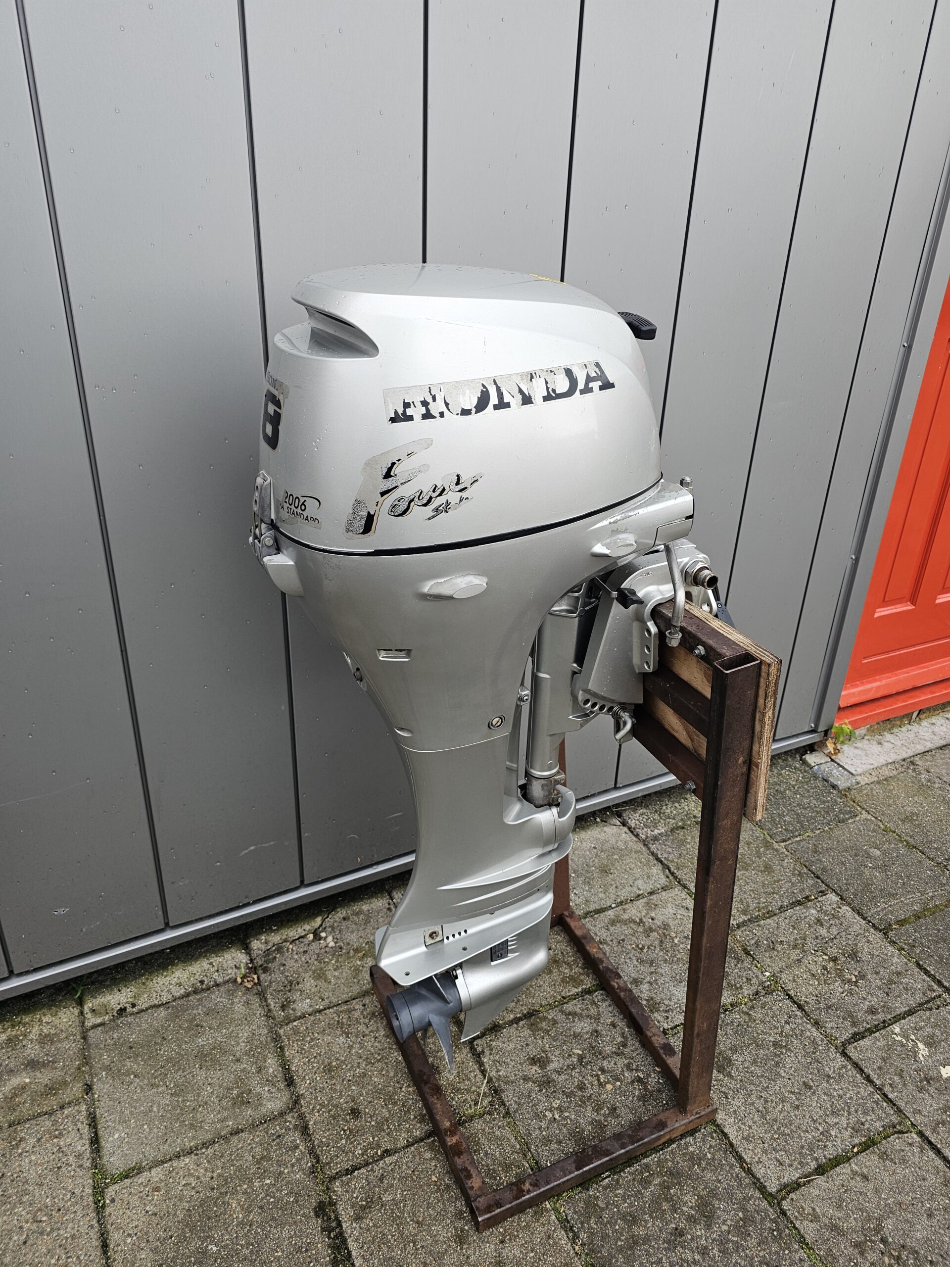 Used Honda 8 HP Outboard For Sale - Image 3