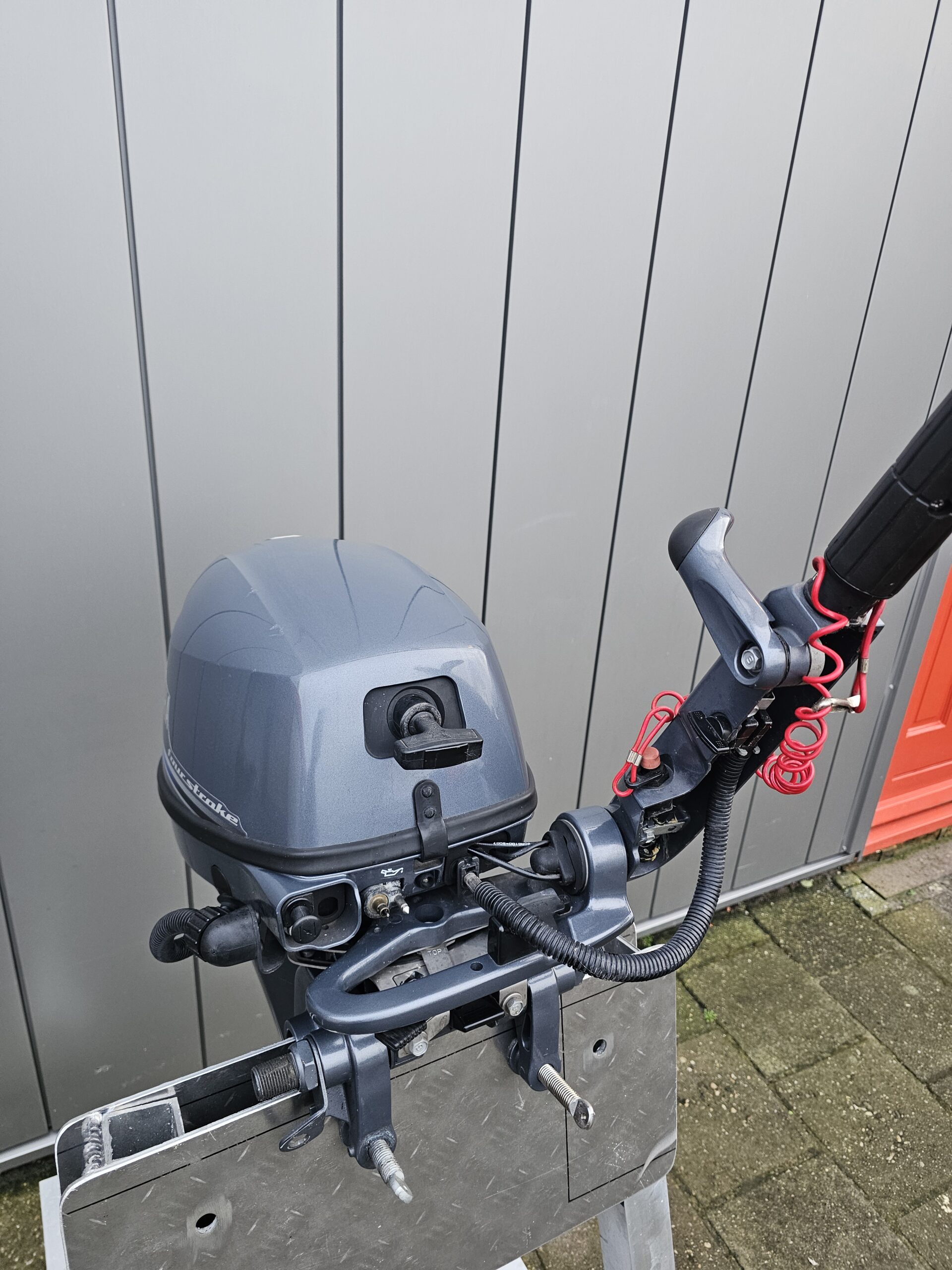 Used Yamaha 8 HP Outboard For Sale - Image 2