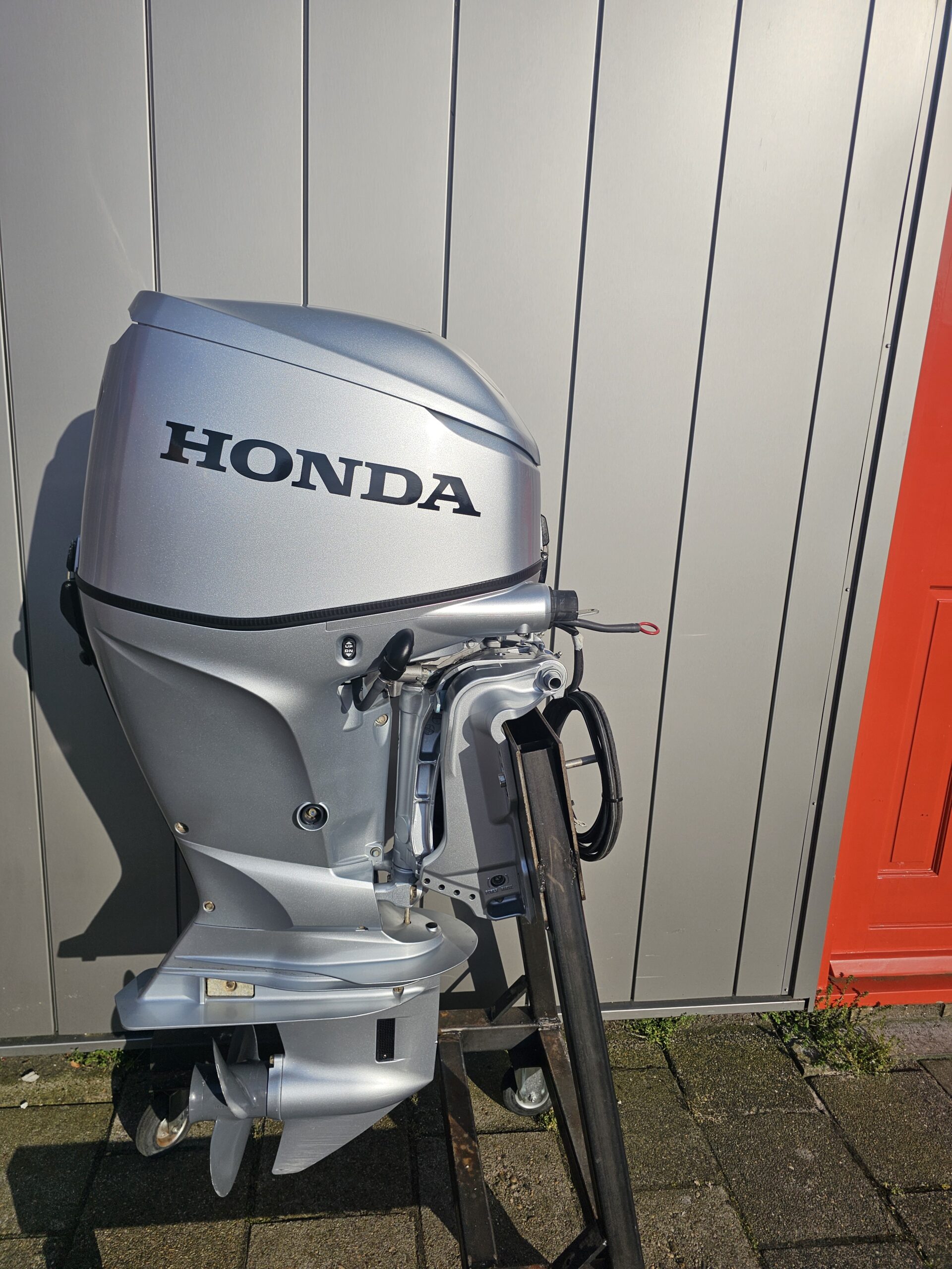 Used Honda 60 HP Outboard For Sale - Image 3