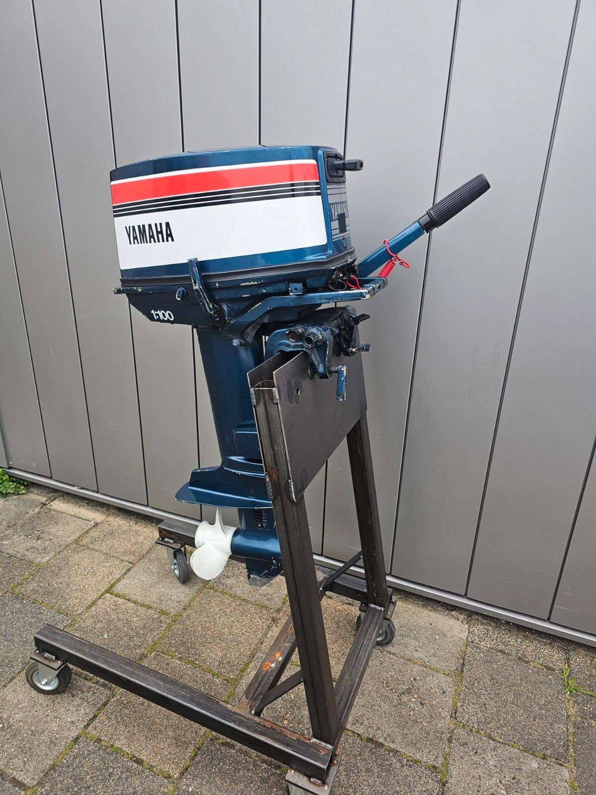 Used Yamaha 25 HP Outboard For Sale - Image 3