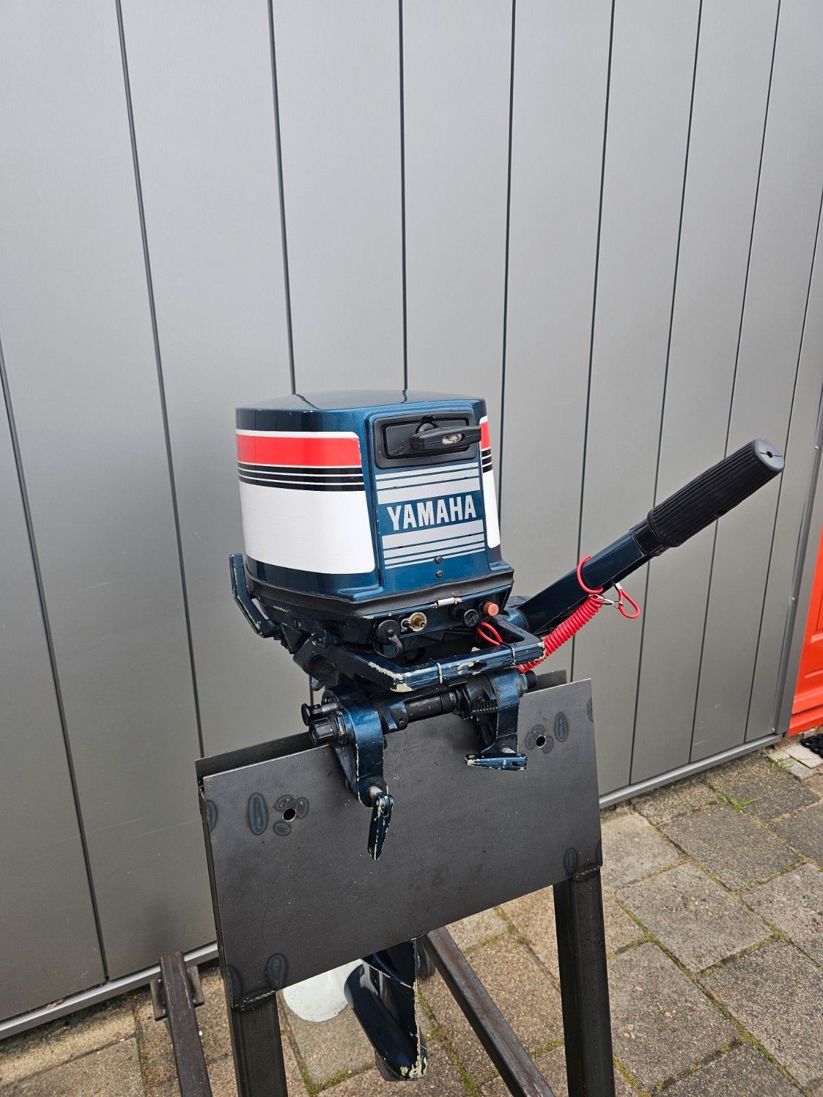 Used Yamaha 25 HP Outboard For Sale - Image 2