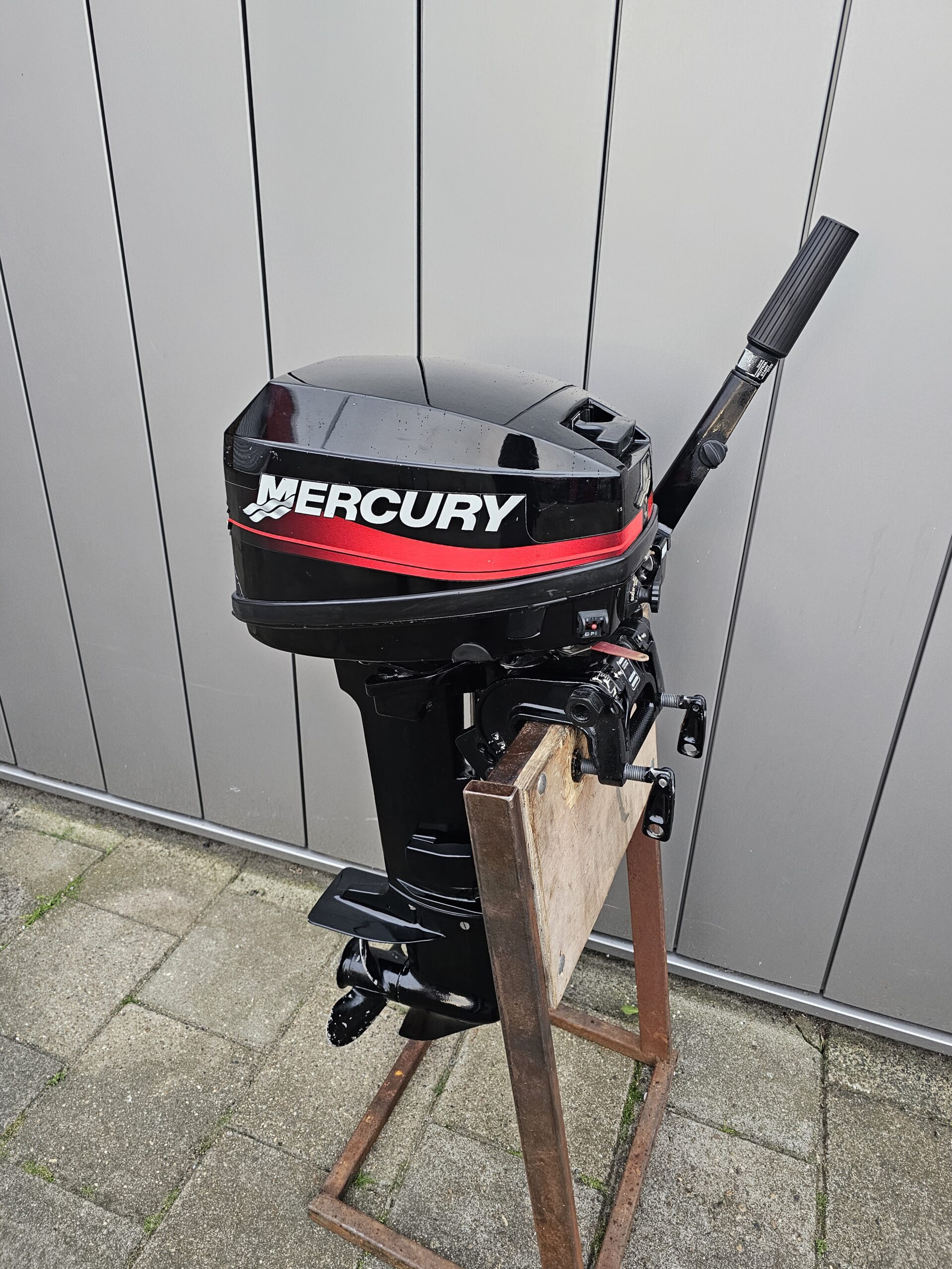 Used Mercury 15 HP Outboard 2 Stroke For Sale - Image 3