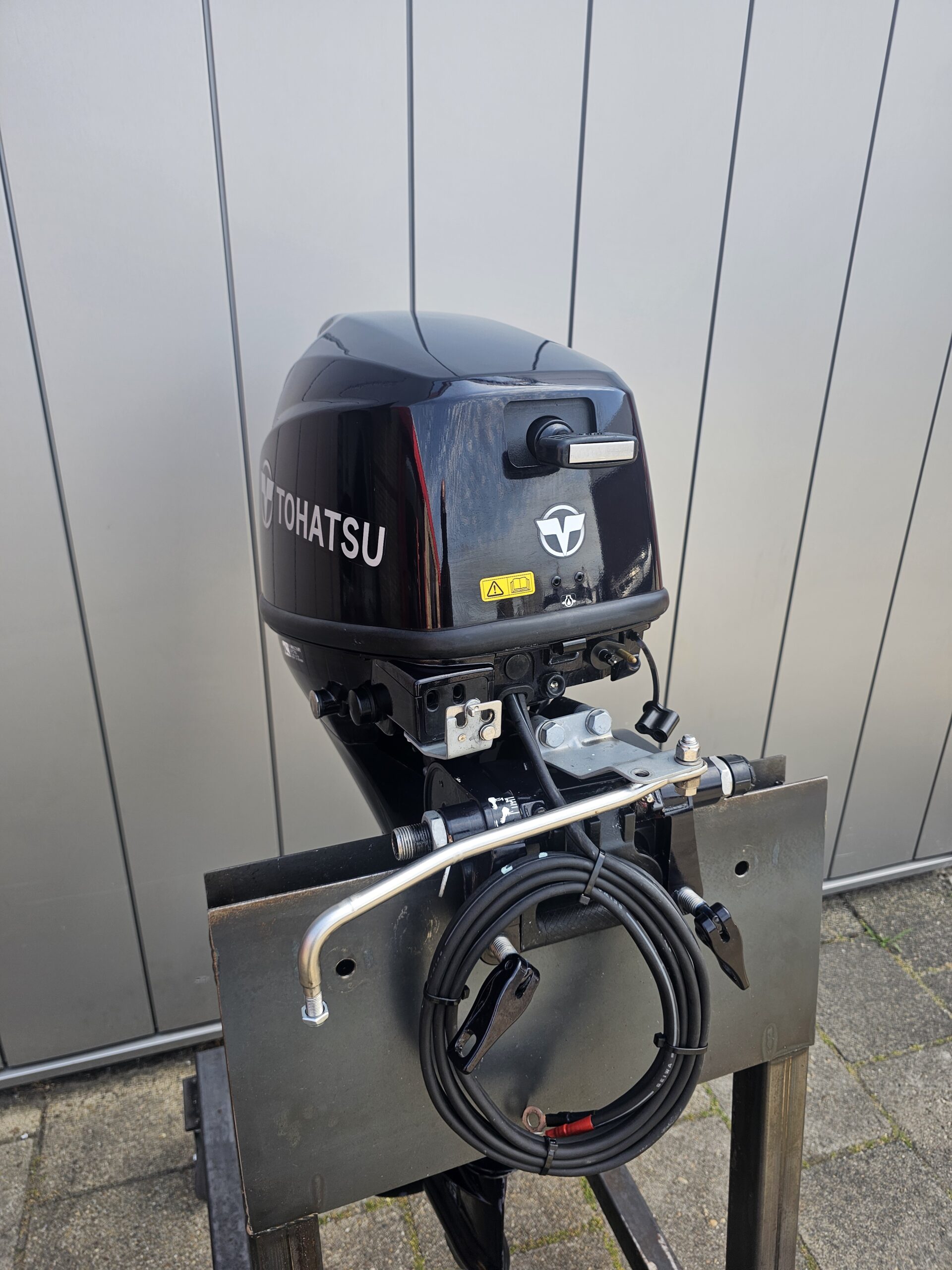 Used Tohatsu 9.8 For Sale - Image 2