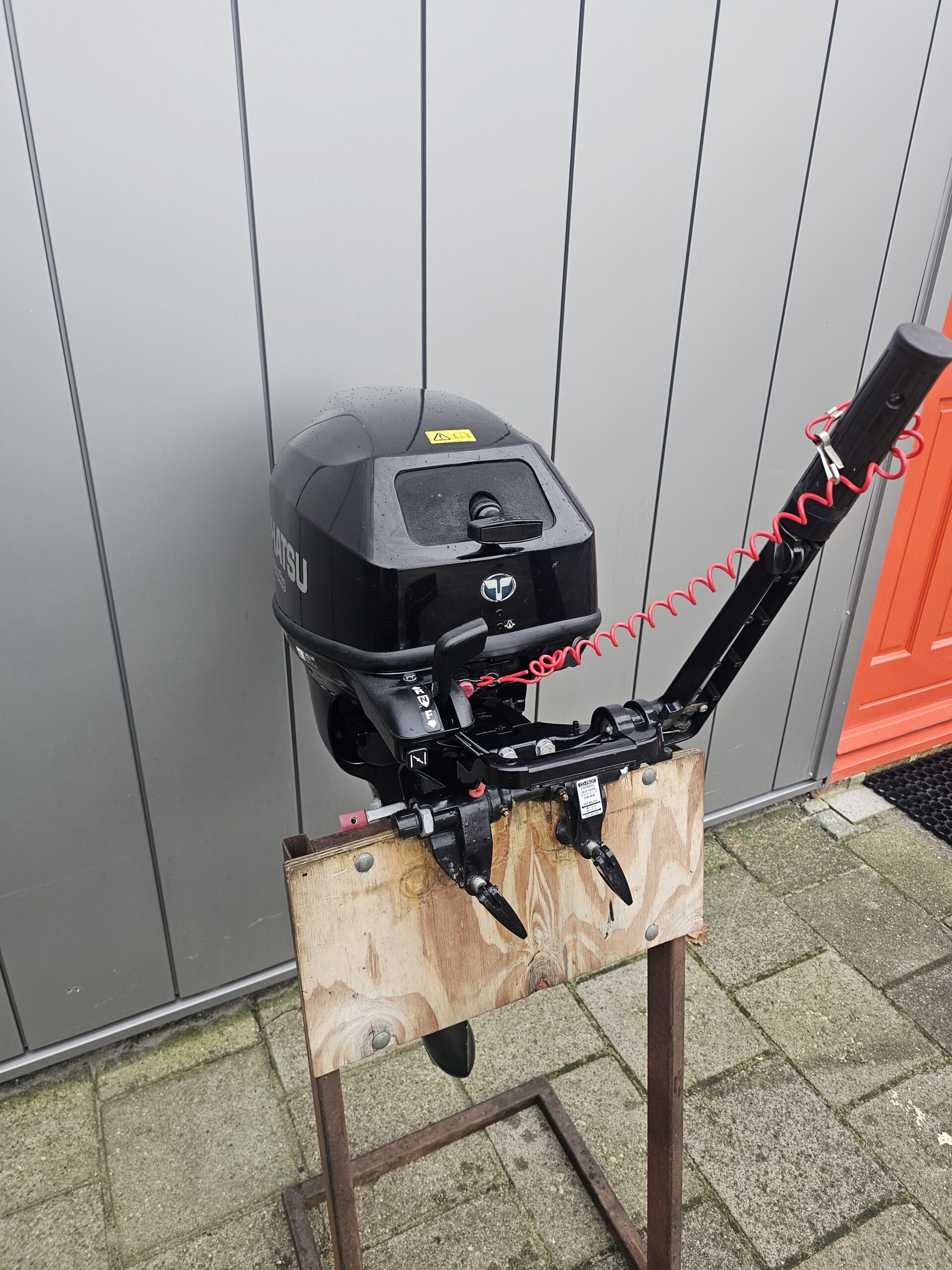 Used Tohatsu 15 HP Outboard For Sale - Image 2