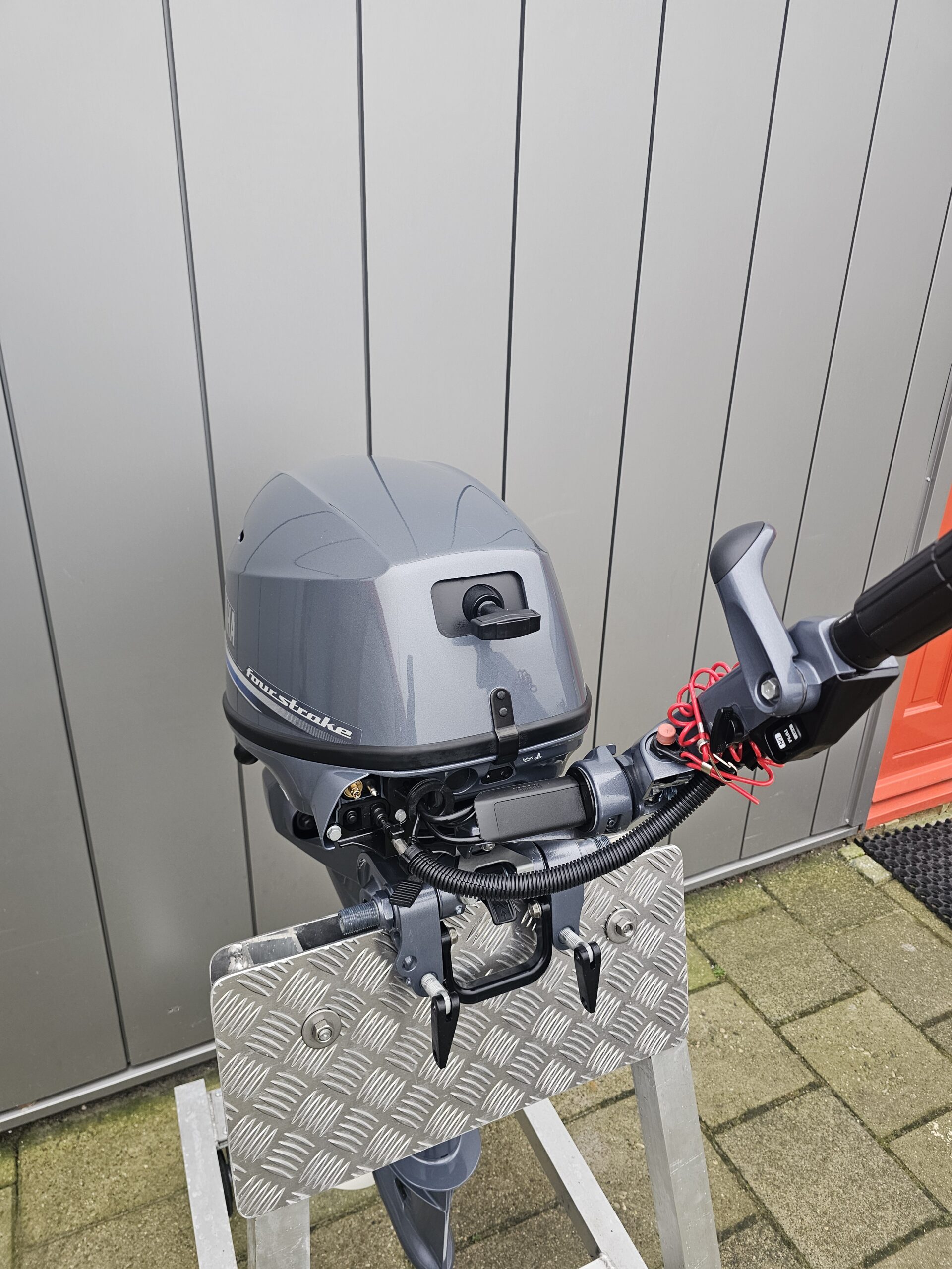 25 HP Yamaha Outboard For Sale - Image 2