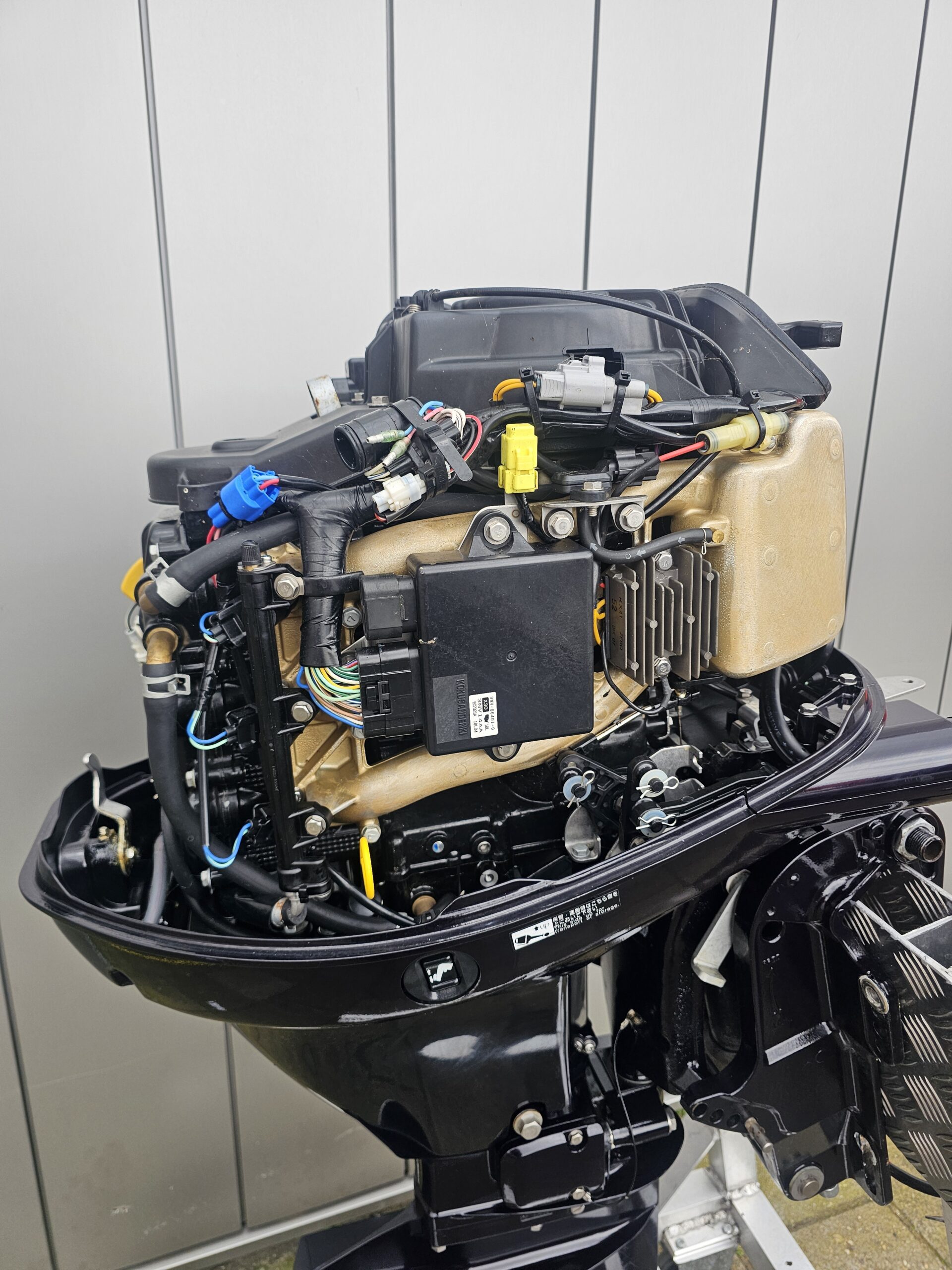 Used Tohatsu 30 HP Outboard For Sale - Image 5